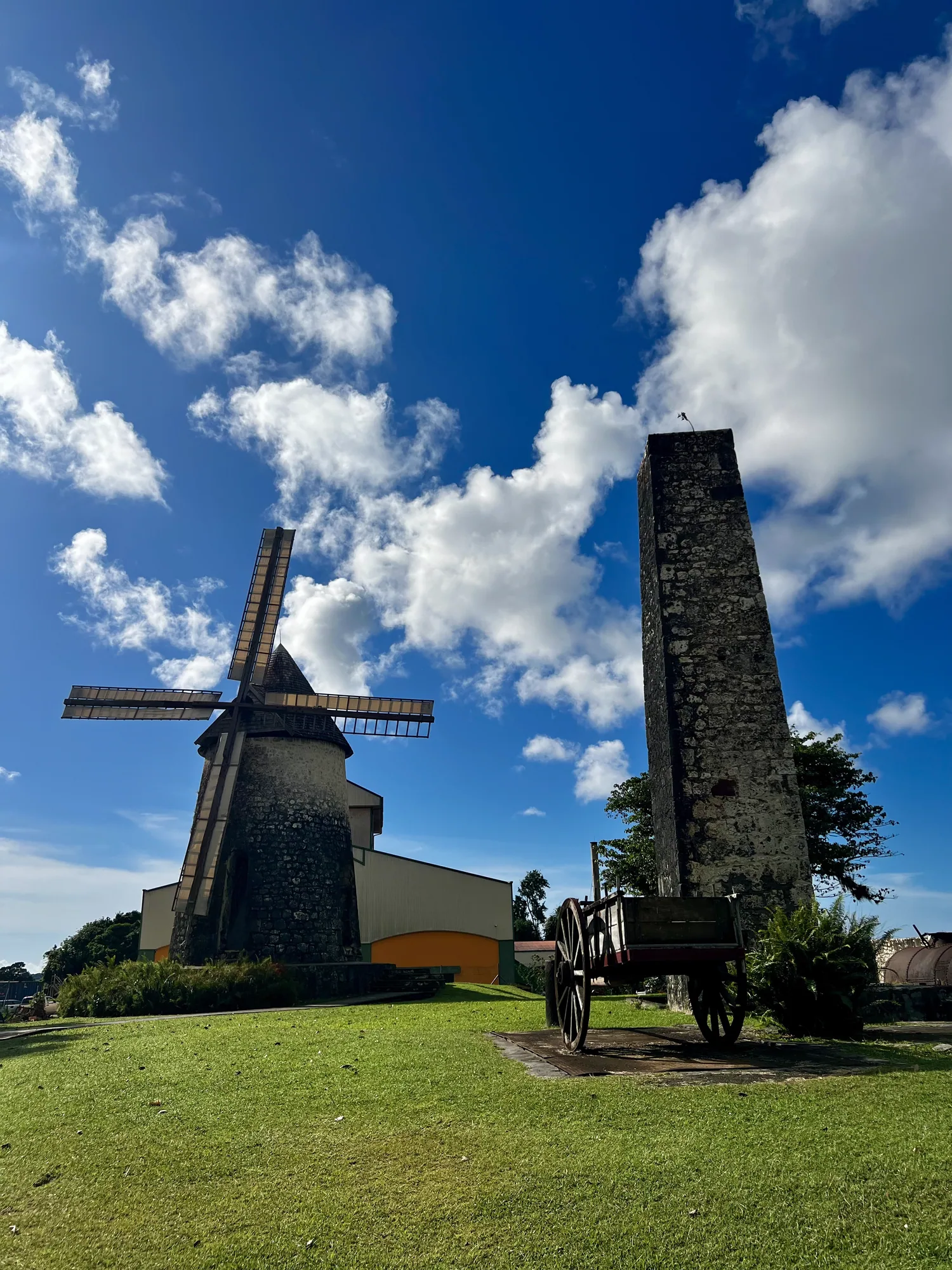 Moulin à vent, patrimoine sucrier de la Guadeloupe